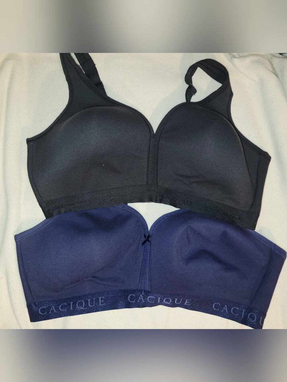 2 Cacique Bra's 40DD Unwired Lightly Lined Black Blue Back Close Logo Adj Straps